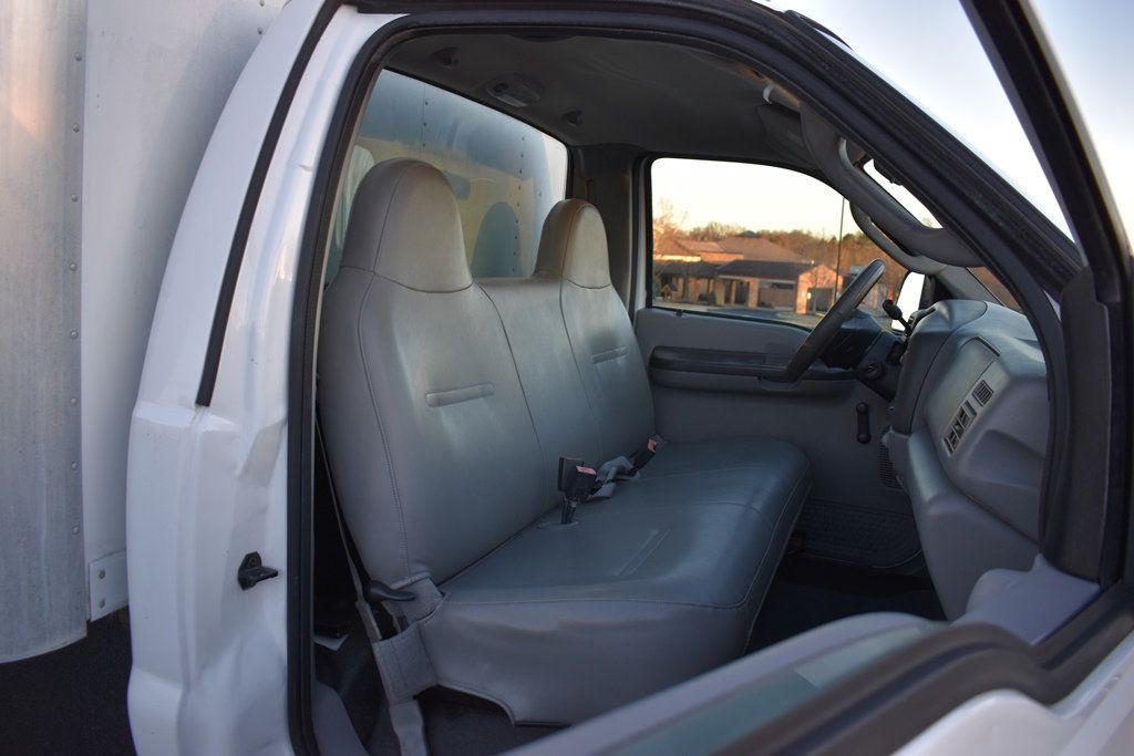 2003 Ford F-450 XL photo 2