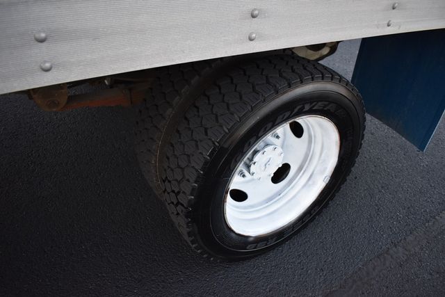 2003 Ford Super Duty F-450 DRW Reg Cab 165" WB 84" CA XL - 22338258 - 24