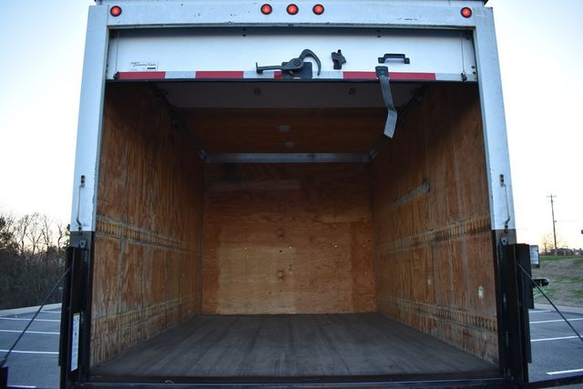 2003 Ford Super Duty F-450 DRW Reg Cab 165" WB 84" CA XL - 22338258 - 29