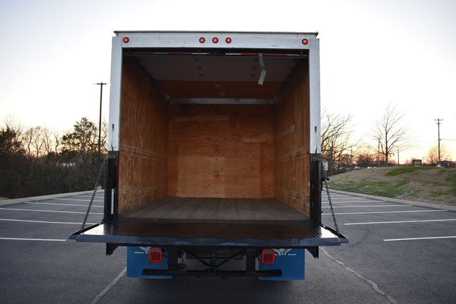 2003 Ford Super Duty F-450 DRW Reg Cab 165" WB 84" CA XL - 22338258 - 30