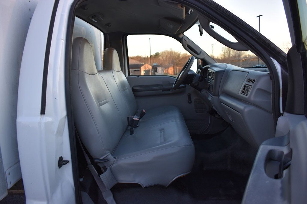 2003 Ford F-450 XL photo 4