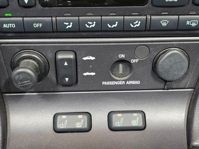 2003 Ford Thunderbird 2dr Convertible w/Hardtop Deluxe - 23013612 - 38