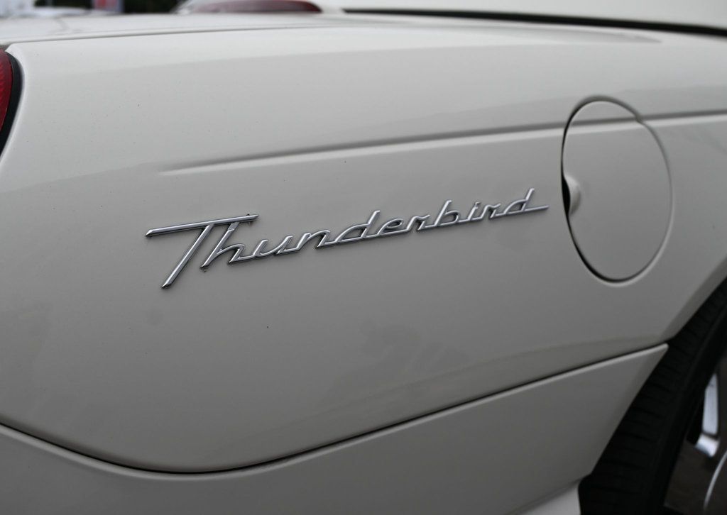 Ford Thunderbird photo 8