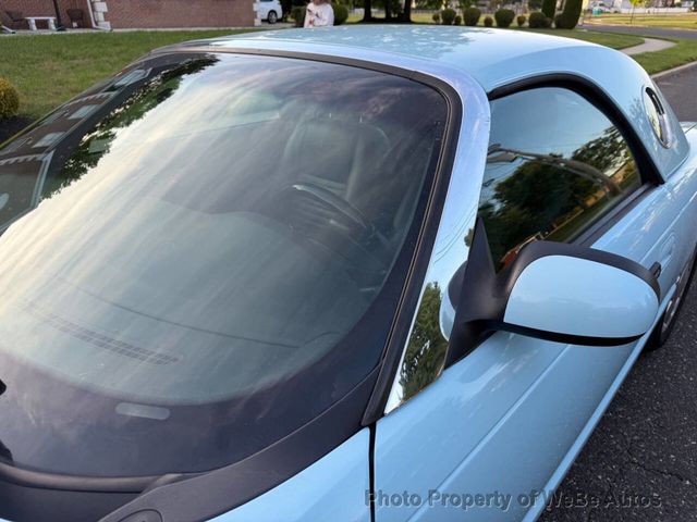 2003 Ford Thunderbird Two Tops - 23035573 - 17