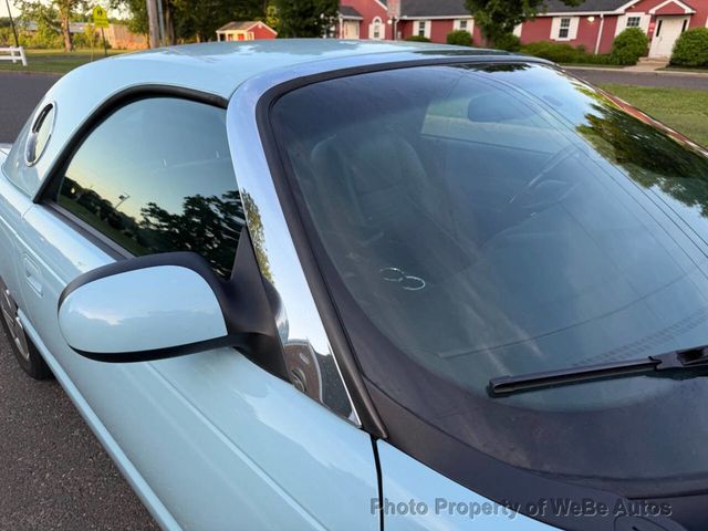 2003 Ford Thunderbird Two Tops - 23035573 - 21