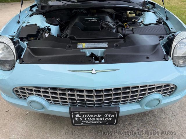 2003 Ford Thunderbird Two Tops - 23035573 - 29
