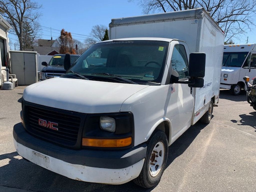 2003 GMC G3500 CUTAWAY 10 FOOT SINGLE WHEEL BOX TRUCK LOW MILES READY FOR WORK - 21860668 - 4