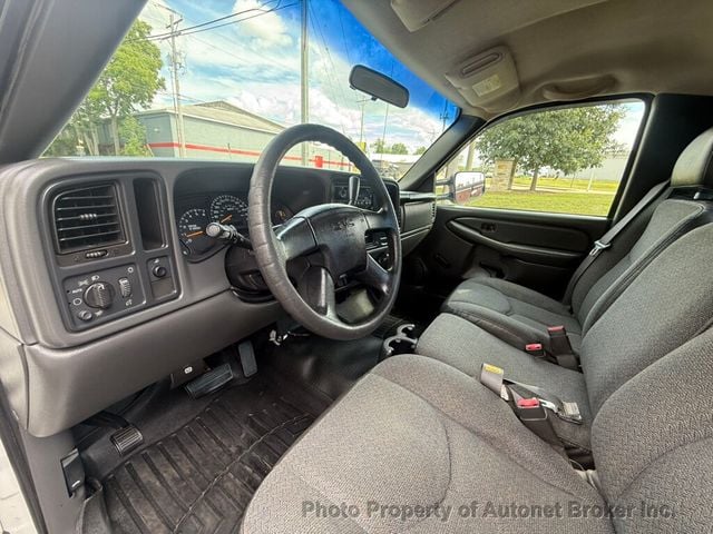2003 GMC Sierra 2500HD Reg Cab 133" WB Work Truck - 23057002 - 12