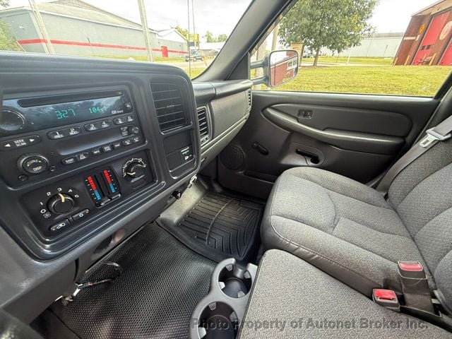 2003 GMC Sierra 2500HD Reg Cab 133" WB Work Truck - 23057002 - 14