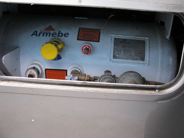 2003 Gulf Stream Gulf Stream Generator Slideout Fully Self Contained - 22940918 - 10