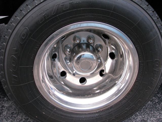 2003 Gulf Stream Gulf Stream Generator Slideout Fully Self Contained - 22940918 - 11