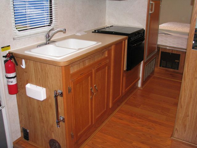 2003 Gulf Stream Gulf Stream Generator Slideout Fully Self Contained - 22940918 - 30