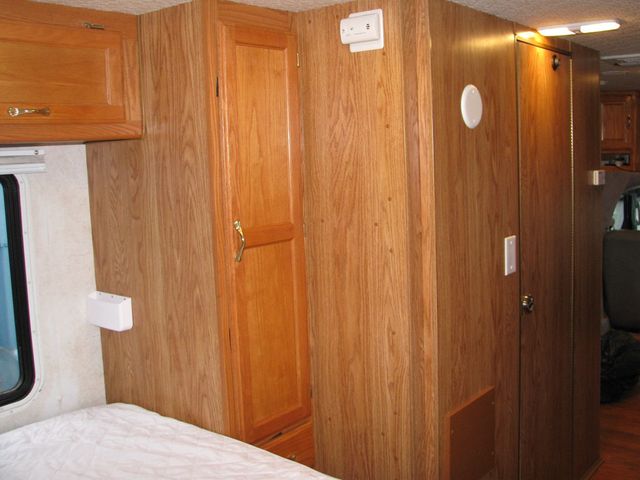 2003 Gulf Stream Gulf Stream Generator Slideout Fully Self Contained - 22940918 - 36