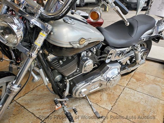 2003 Harley-Davidson FXDWG Anniversary - 22911636 - 1