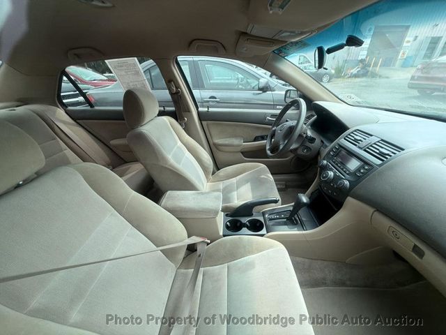 2003 Honda Accord Sedan LX Automatic - 23061577 - 9