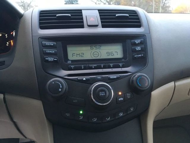 2003 Honda Accord Sedan LX Automatic - 18372066 - 9