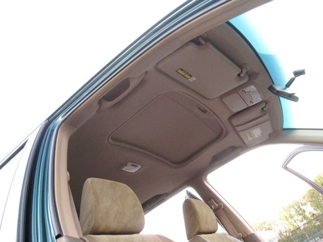 2003 Honda CR-V 4WD EX Manual - 23091486 - 24