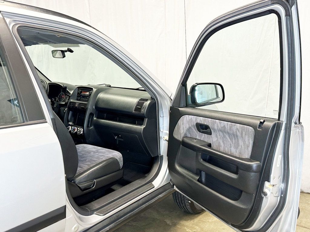 2003 Honda CR-V 4WD LX Automatic - 23079569 - 15