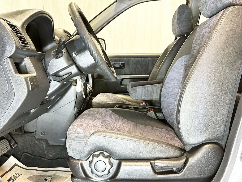 2003 Honda CR-V 4WD LX Automatic - 23079569 - 16