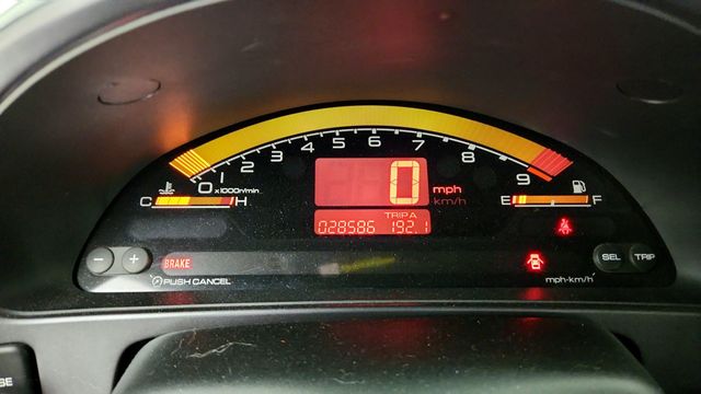 2003 Honda S2000 2dr Convertible with Manual Transmission - 22941437 - 13