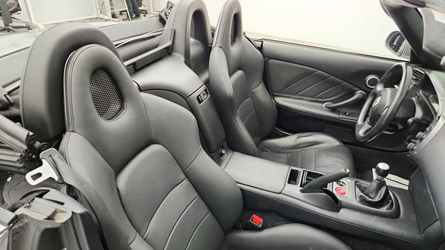 2003 Honda S2000 2dr Convertible with Manual Transmission - 22941437 - 20