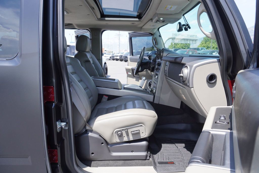2003 Hummer H2 3/4 Ton photo 19