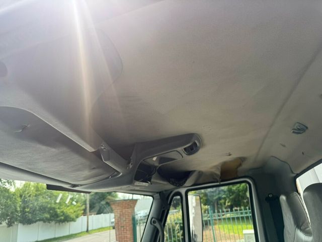 2003 International 4400 20 YARD REAR PACKER SINGLE AXLE GARBAGE TRUCK LOW MILES FINANCING AVAILABLE - 22842964 - 32