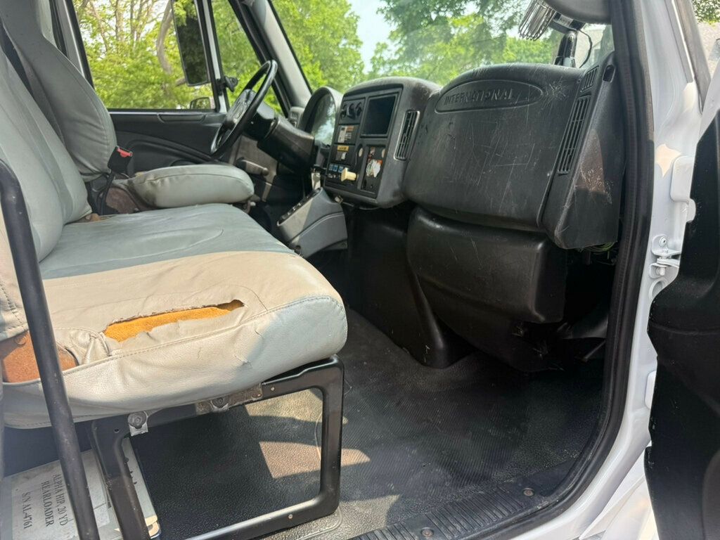 2003 International 4400 20 YARD REAR PACKER SINGLE AXLE GARBAGE TRUCK LOW MILES FINANCING AVAILABLE - 22842964 - 36