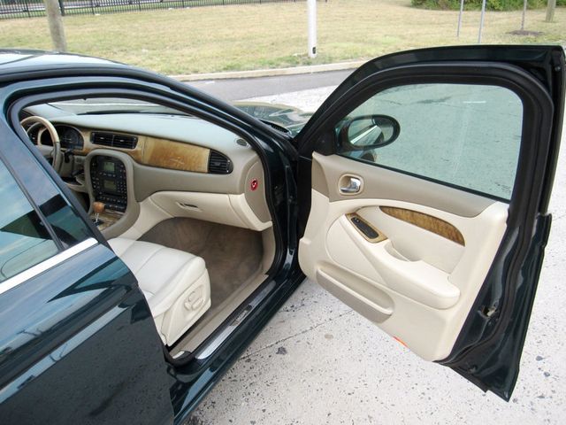 2003 Jaguar S-Type 4dr Sedan V8 - 22510829 - 20