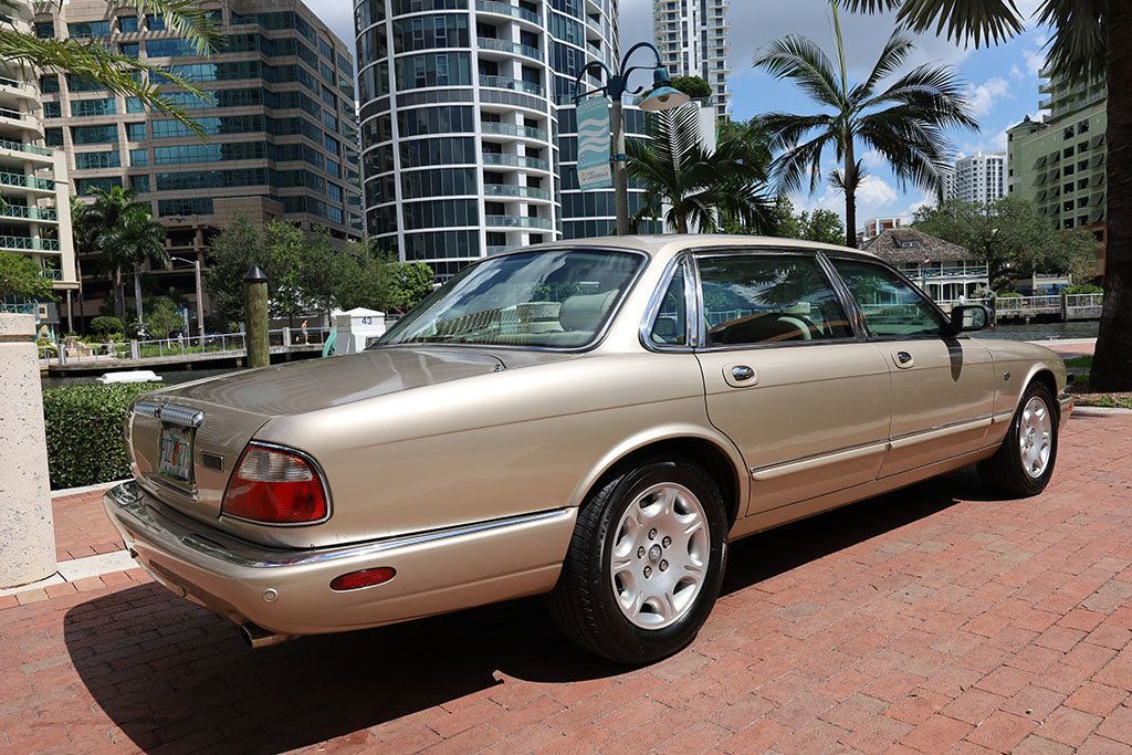 2003 Jaguar XJ 4dr Sedan VDP - 22904382 - 18