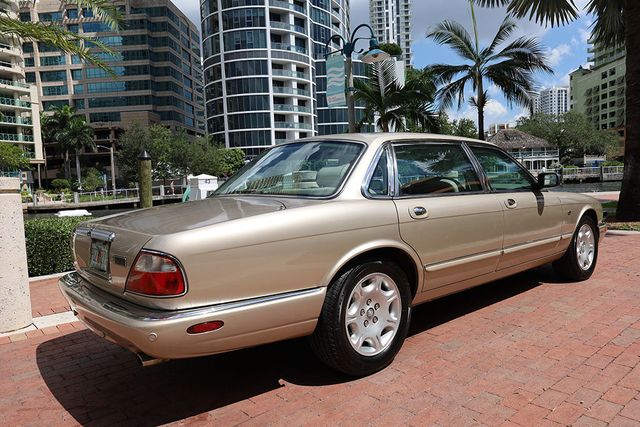 2003 Jaguar XJ 4dr Sedan VDP - 22904382 - 18