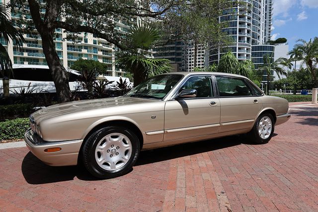 2003 Jaguar XJ 4dr Sedan VDP - 22904382 - 28