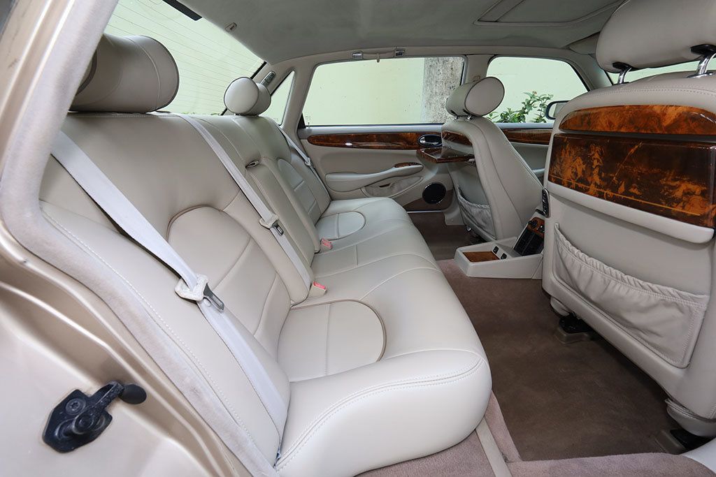 2003 Jaguar XJ 4dr Sedan VDP - 22904382 - 33
