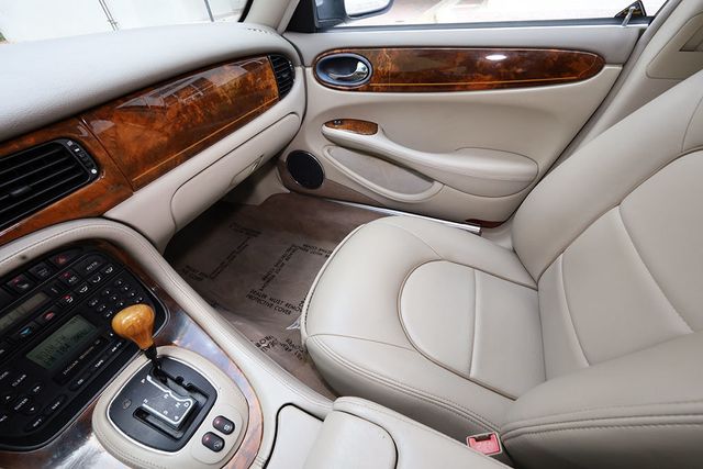 2003 Jaguar XJ 4dr Sedan VDP - 22904382 - 42