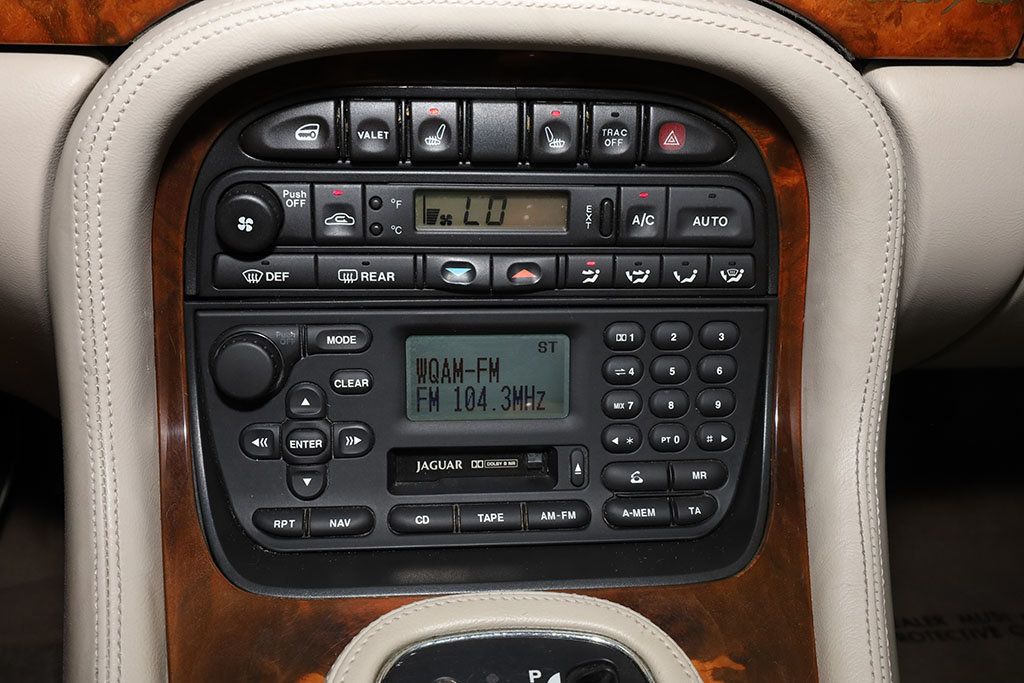 2003 Jaguar XJ 4dr Sedan VDP - 22904382 - 45