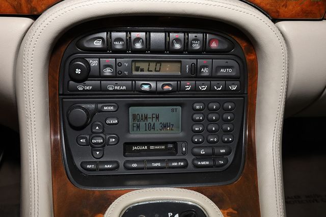 2003 Jaguar XJ 4dr Sedan VDP - 22904382 - 45