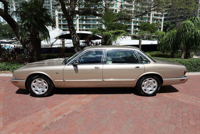 2003 Jaguar XJ 4dr Sedan VDP - 22904382 - 64