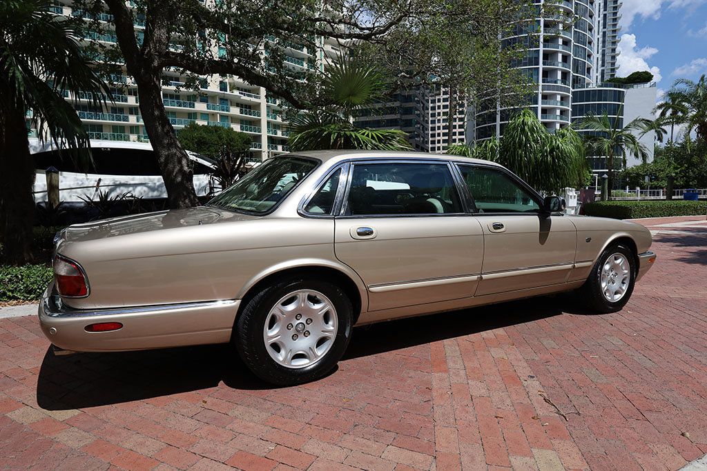 2003 Jaguar XJ 4dr Sedan VDP - 22904382 - 65