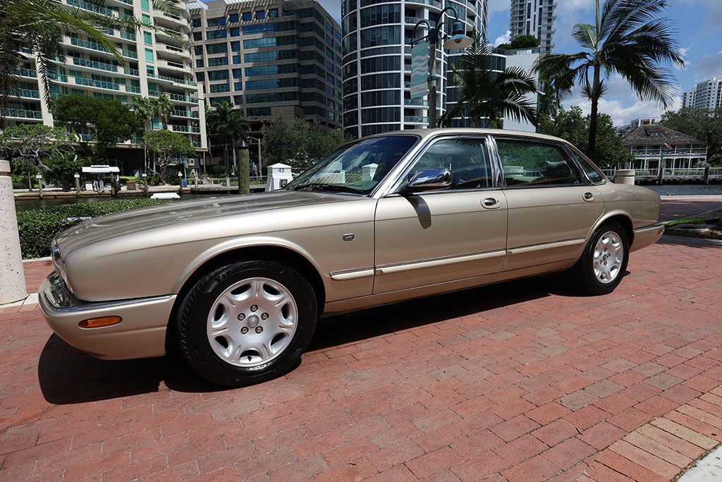 2003 Jaguar XJ 4dr Sedan VDP - 22904382 - 68