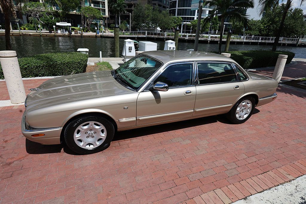2003 Jaguar XJ 4dr Sedan VDP - 22904382 - 70