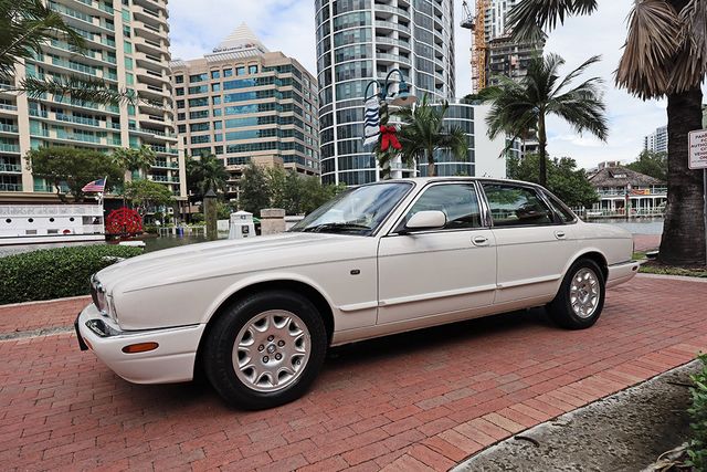 2003 Jaguar XJ 4dr Sedan XJ8 - 23101107 - 15