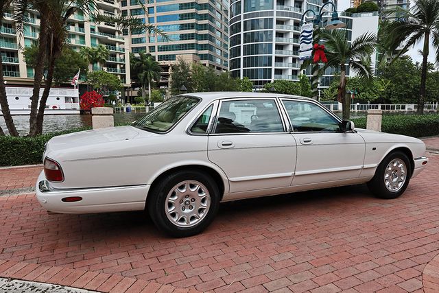 2003 Jaguar XJ 4dr Sedan XJ8 - 23101107 - 18