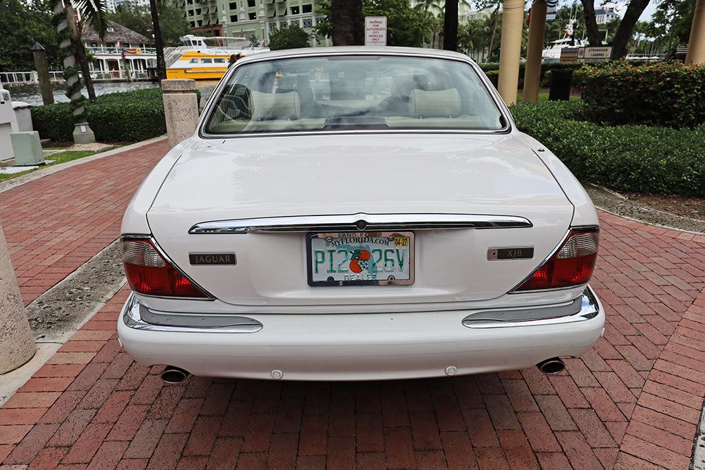 2003 Jaguar XJ 4dr Sedan XJ8 - 23101107 - 20