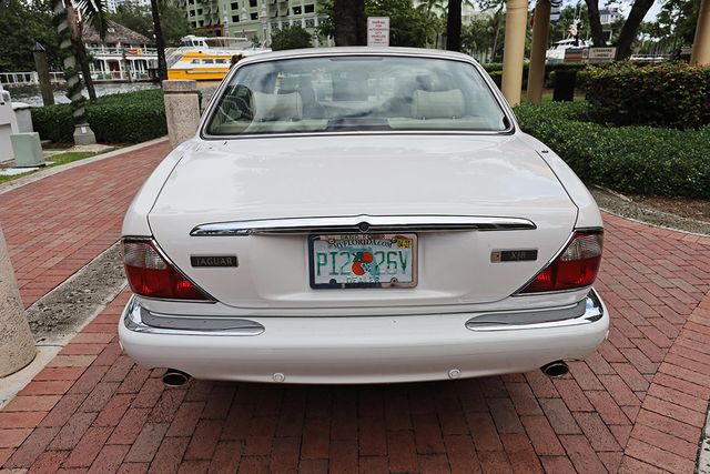 2003 Jaguar XJ 4dr Sedan XJ8 - 23101107 - 20