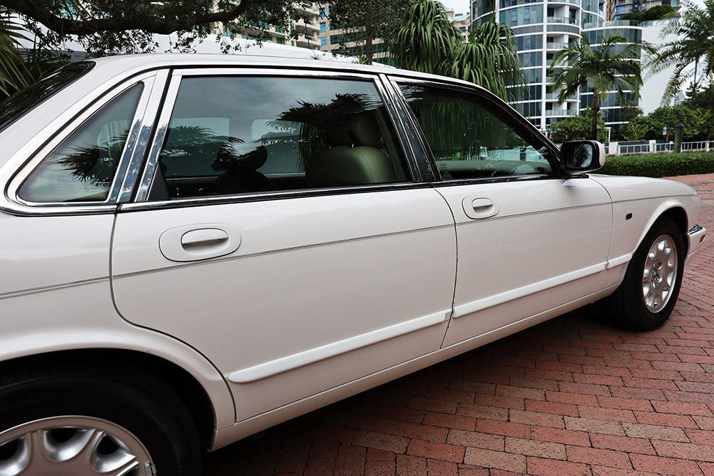 2003 Jaguar XJ 4dr Sedan XJ8 - 23101107 - 22