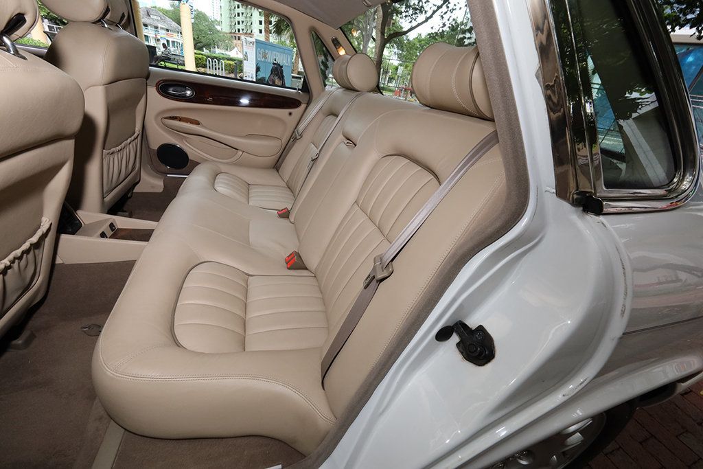 2003 Jaguar XJ 4dr Sedan XJ8 - 23101107 - 30
