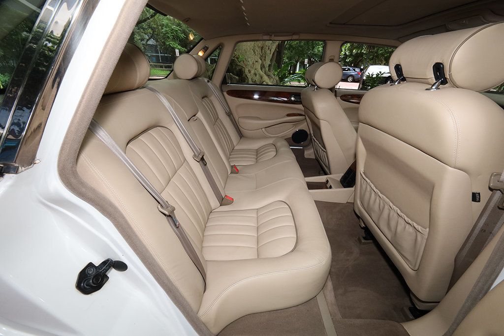 2003 Jaguar XJ 4dr Sedan XJ8 - 23101107 - 31