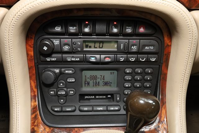2003 Jaguar XJ 4dr Sedan XJ8 - 23101107 - 38