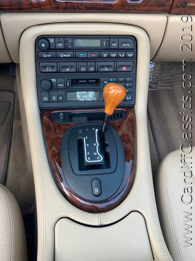 2003 Jaguar XK8 2dr Convertible XK8 - 18893995 - 29