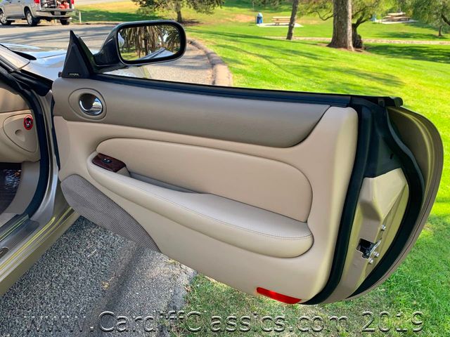 2003 Jaguar XK8 2dr Convertible XK8 - 18893995 - 37